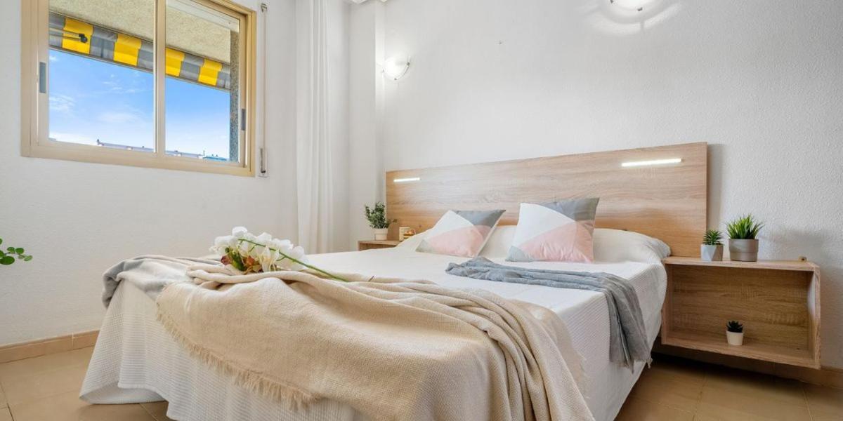 Alea Rentals - Albeniz La Pineda Ngoại thất bức ảnh
